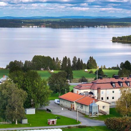 Tullingsasgarden Stroemsunds Vandrarhem Екстериор снимка