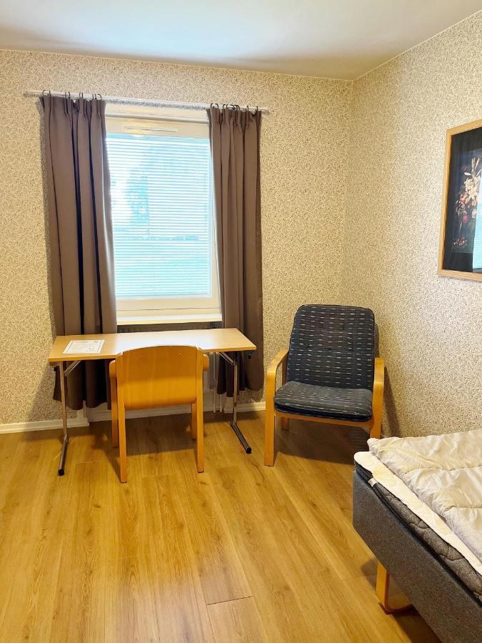 Tullingsasgarden Stroemsunds Vandrarhem Екстериор снимка