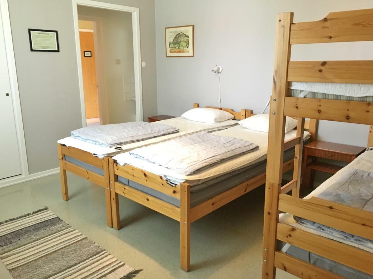 Tullingsasgarden Stroemsunds Vandrarhem Екстериор снимка